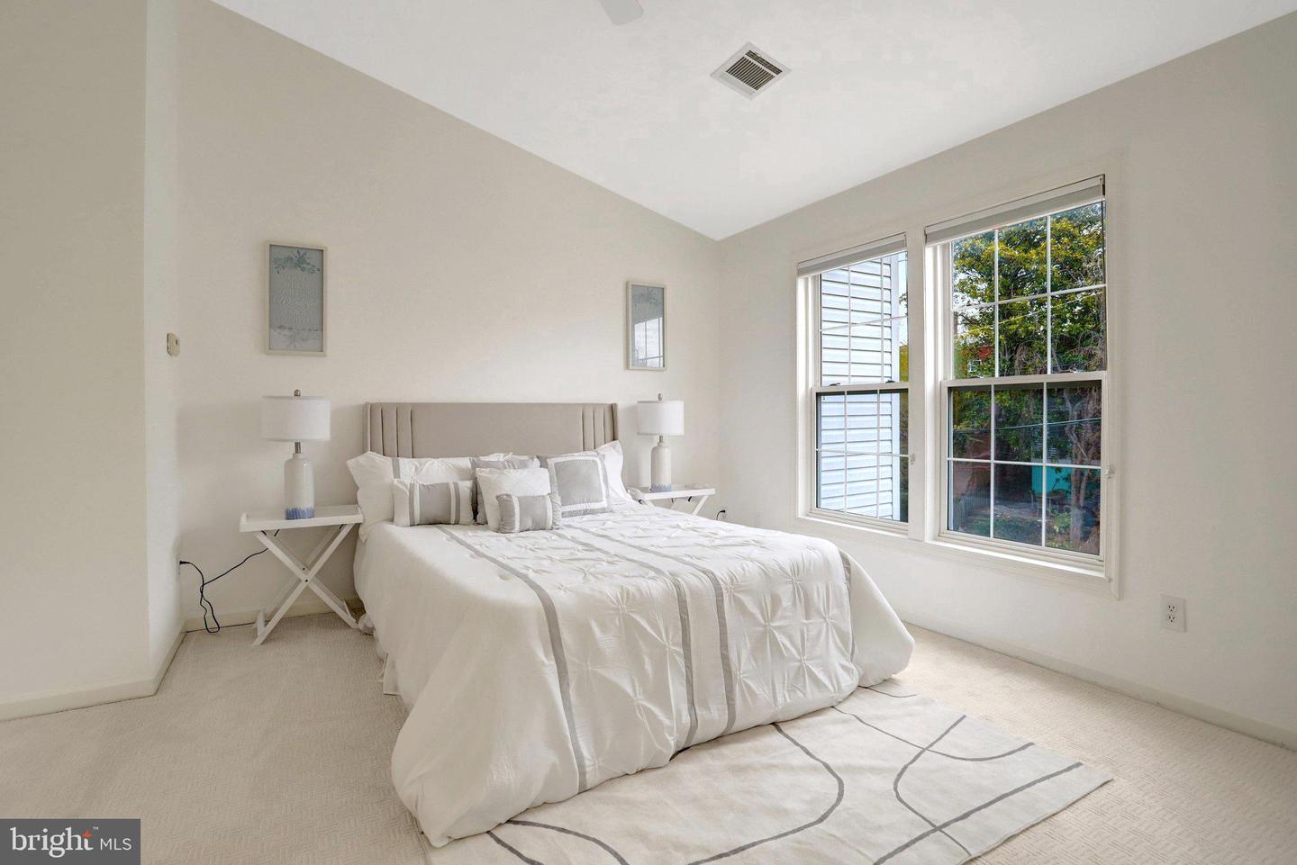 2019 N BUCHANAN CT, ARLINGTON, Virginia 22207, 3 Bedrooms Bedrooms, ,2 BathroomsBathrooms,Residential,For sale,2019 N BUCHANAN CT,VAAR2067374 MLS # VAAR2067374