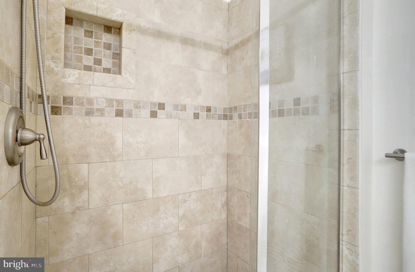 2019 N BUCHANAN CT, ARLINGTON, Virginia 22207, 3 Bedrooms Bedrooms, ,2 BathroomsBathrooms,Residential,For sale,2019 N BUCHANAN CT,VAAR2067374 MLS # VAAR2067374