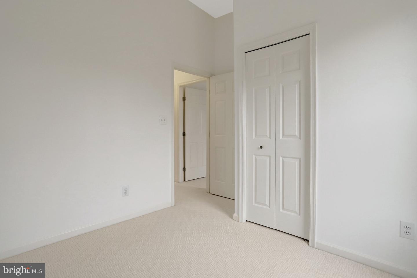 2019 N BUCHANAN CT, ARLINGTON, Virginia 22207, 3 Bedrooms Bedrooms, ,2 BathroomsBathrooms,Residential,For sale,2019 N BUCHANAN CT,VAAR2067374 MLS # VAAR2067374