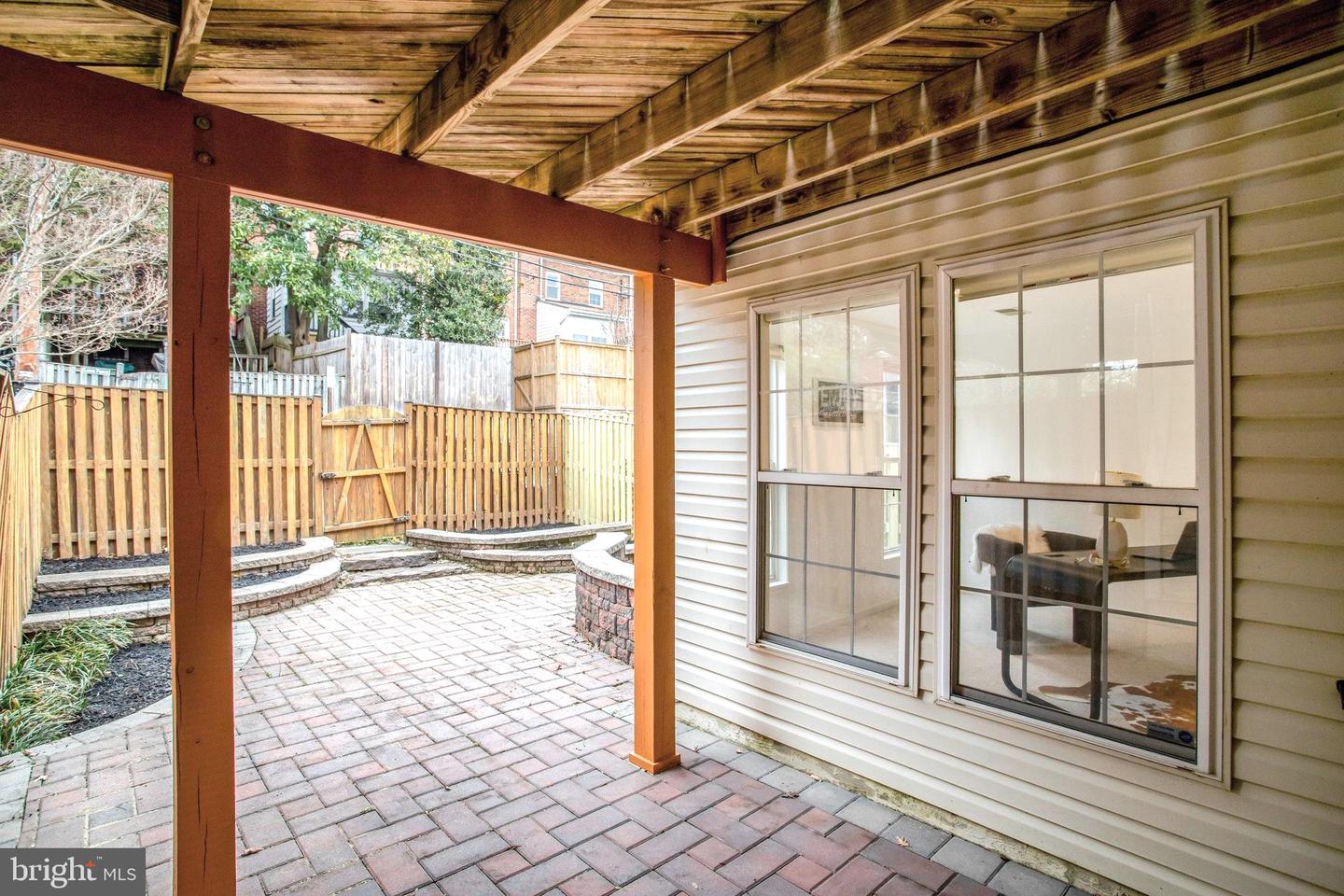 2019 N BUCHANAN CT, ARLINGTON, Virginia 22207, 3 Bedrooms Bedrooms, ,2 BathroomsBathrooms,Residential,For sale,2019 N BUCHANAN CT,VAAR2067374 MLS # VAAR2067374