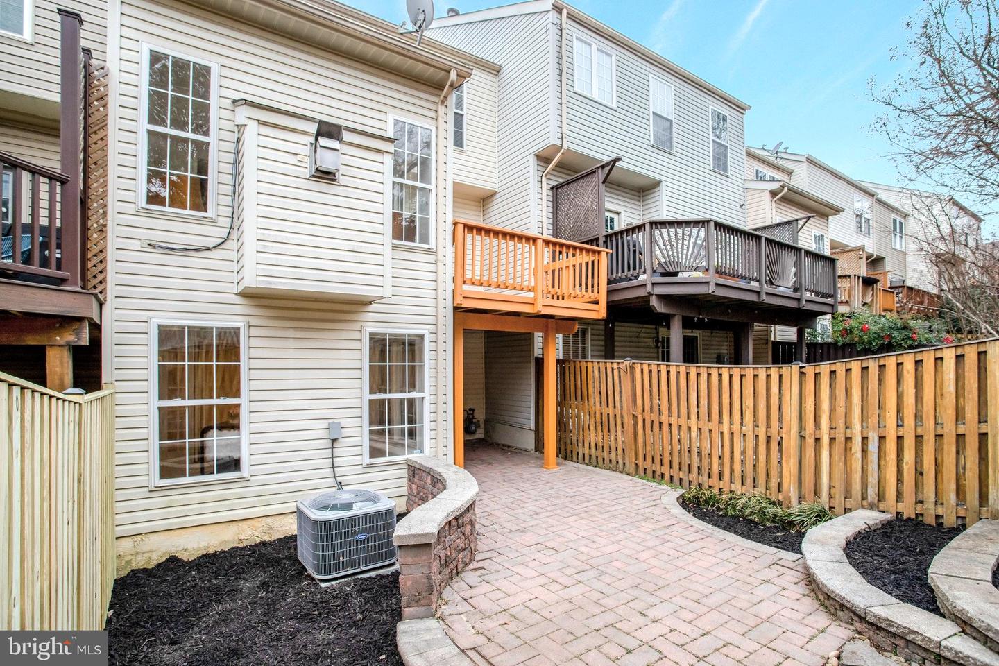 2019 N BUCHANAN CT, ARLINGTON, Virginia 22207, 3 Bedrooms Bedrooms, ,2 BathroomsBathrooms,Residential,For sale,2019 N BUCHANAN CT,VAAR2067374 MLS # VAAR2067374
