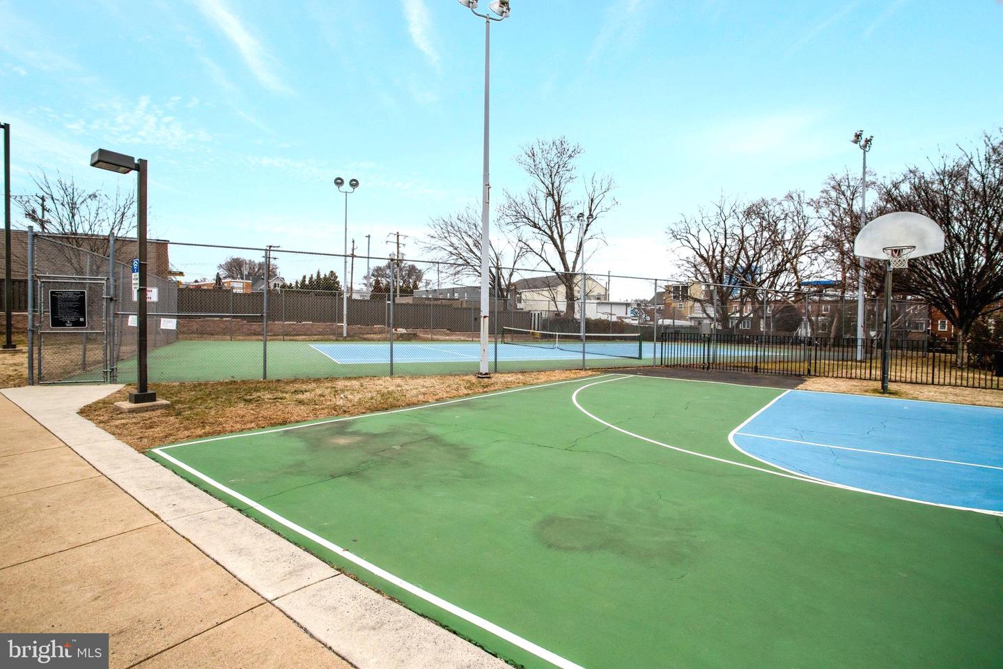 2019 N BUCHANAN CT, ARLINGTON, Virginia 22207, 3 Bedrooms Bedrooms, ,2 BathroomsBathrooms,Residential,For sale,2019 N BUCHANAN CT,VAAR2067374 MLS # VAAR2067374