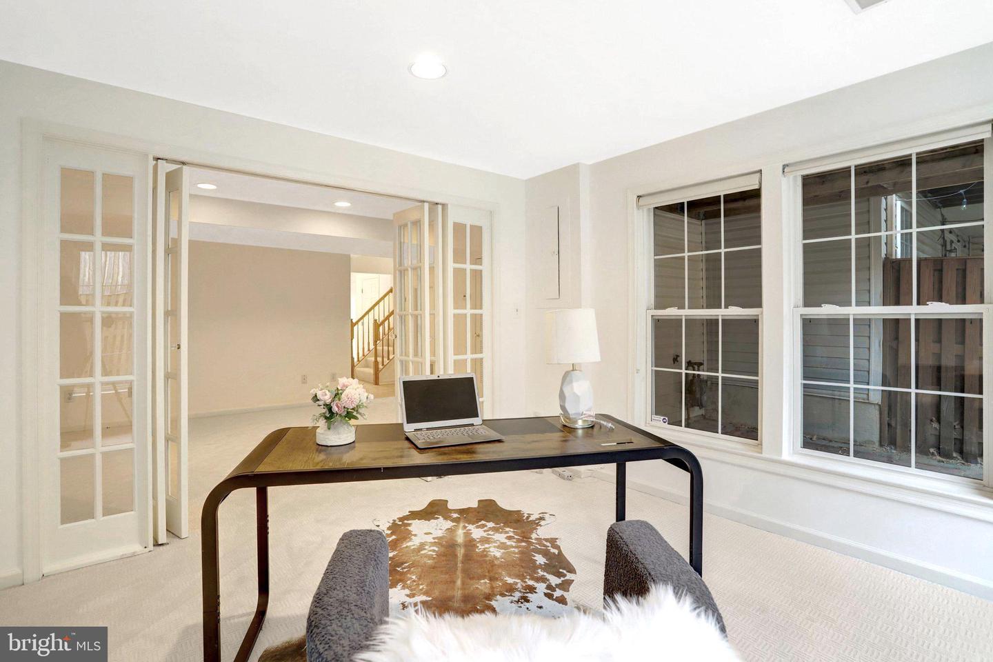 2019 N BUCHANAN CT, ARLINGTON, Virginia 22207, 3 Bedrooms Bedrooms, ,2 BathroomsBathrooms,Residential,For sale,2019 N BUCHANAN CT,VAAR2067374 MLS # VAAR2067374