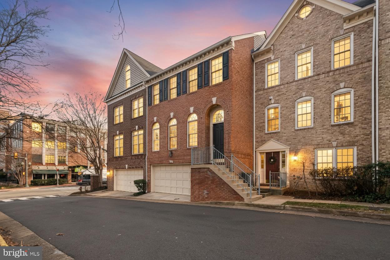 103 REES PL, FALLS CHURCH, Virginia 22046, 3 Bedrooms Bedrooms, ,3 BathroomsBathrooms,Residential,For sale,103 REES PL,VAFA2003510 MLS # VAFA2003510 103 REES PL, FALLS CHURCH, Virginia 22046, 3 Bedrooms Bedrooms, ,3 BathroomsBathrooms,Residential,For sale,103 REES PL,VAFA2003510 MLS # VAFA2003510