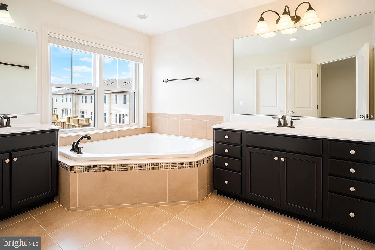 23718 SAILFISH SQ, BRAMBLETON, Virginia 20148, 3 Bedrooms Bedrooms, ,3 BathroomsBathrooms,Residential,For sale,23718 SAILFISH SQ,VALO2113442 MLS # VALO2113442