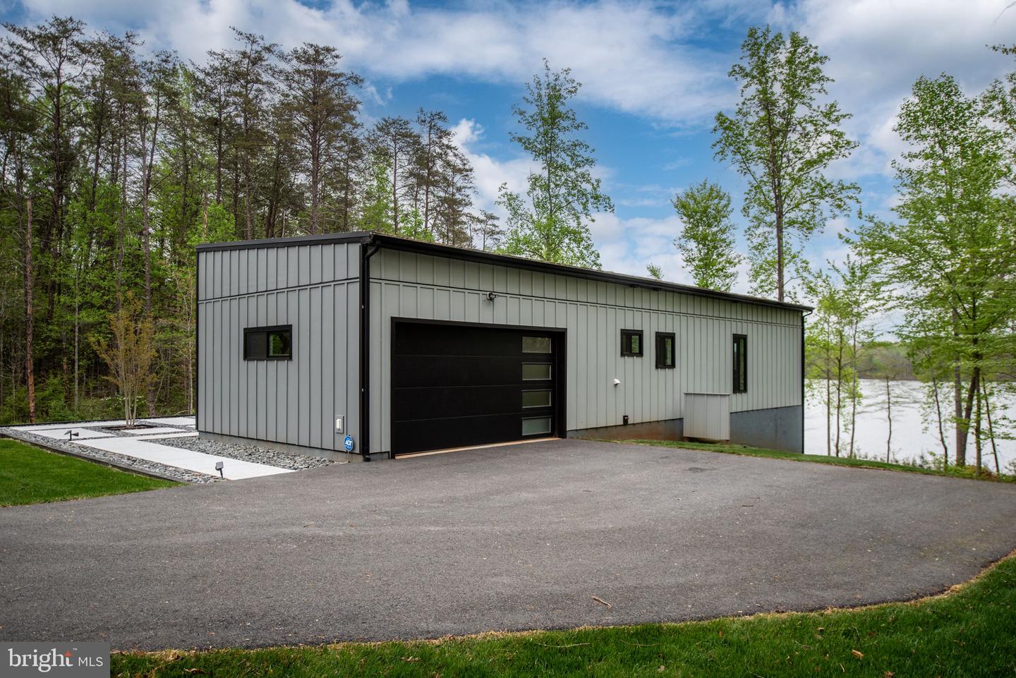 9813 CHESSMANS CT, FREDERICKSBURG, Virginia 22407, 3 Bedrooms Bedrooms, ,2 BathroomsBathrooms,Residential,For sale,9813 CHESSMANS CT,VASP2038448 MLS # VASP2038448 9813 CHESSMANS CT, FREDERICKSBURG, Virginia 22407, 3 Bedrooms Bedrooms, ,2 BathroomsBathrooms,Residential,For sale,9813 CHESSMANS CT,VASP2038448 MLS # VASP2038448