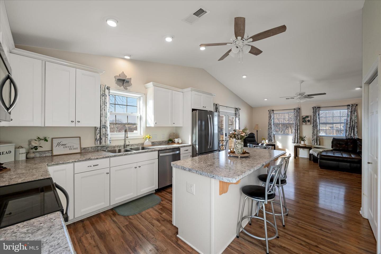 412 BELAIR AVE, FRONT ROYAL, Virginia 22630, 4 Bedrooms Bedrooms, 10 Rooms Rooms,2 BathroomsBathrooms,Residential,For sale,412 BELAIR AVE,VAWR2013052 MLS # VAWR2013052