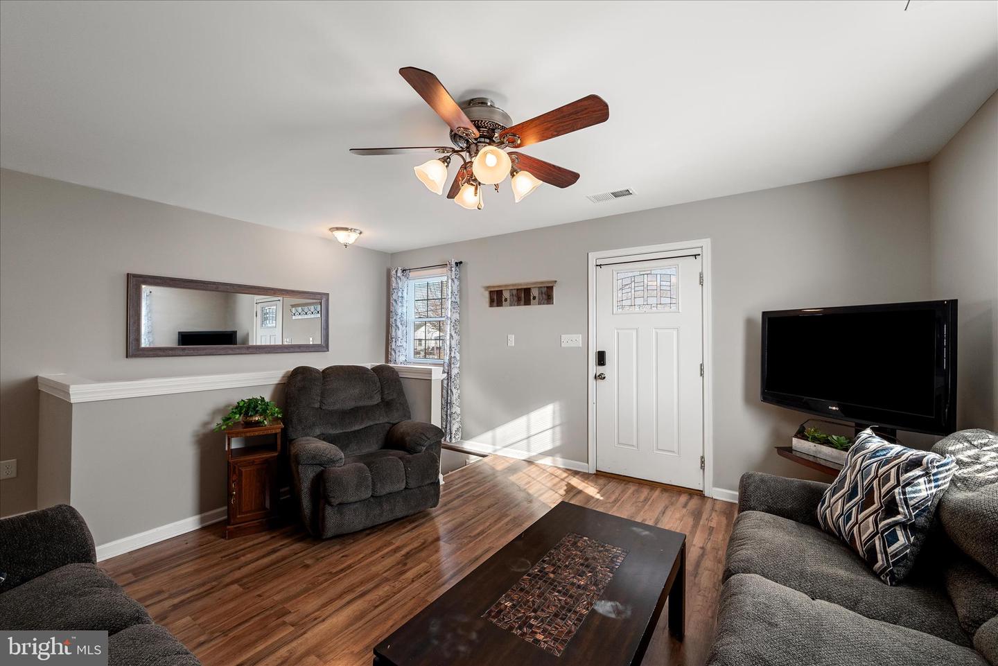 412 BELAIR AVE, FRONT ROYAL, Virginia 22630, 4 Bedrooms Bedrooms, 10 Rooms Rooms,2 BathroomsBathrooms,Residential,For sale,412 BELAIR AVE,VAWR2013052 MLS # VAWR2013052