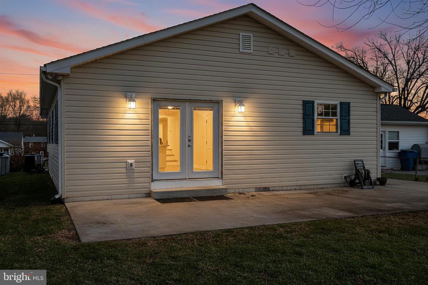 412 BELAIR AVE, FRONT ROYAL, Virginia 22630, 4 Bedrooms Bedrooms, 10 Rooms Rooms,2 BathroomsBathrooms,Residential,For sale,412 BELAIR AVE,VAWR2013052 MLS # VAWR2013052