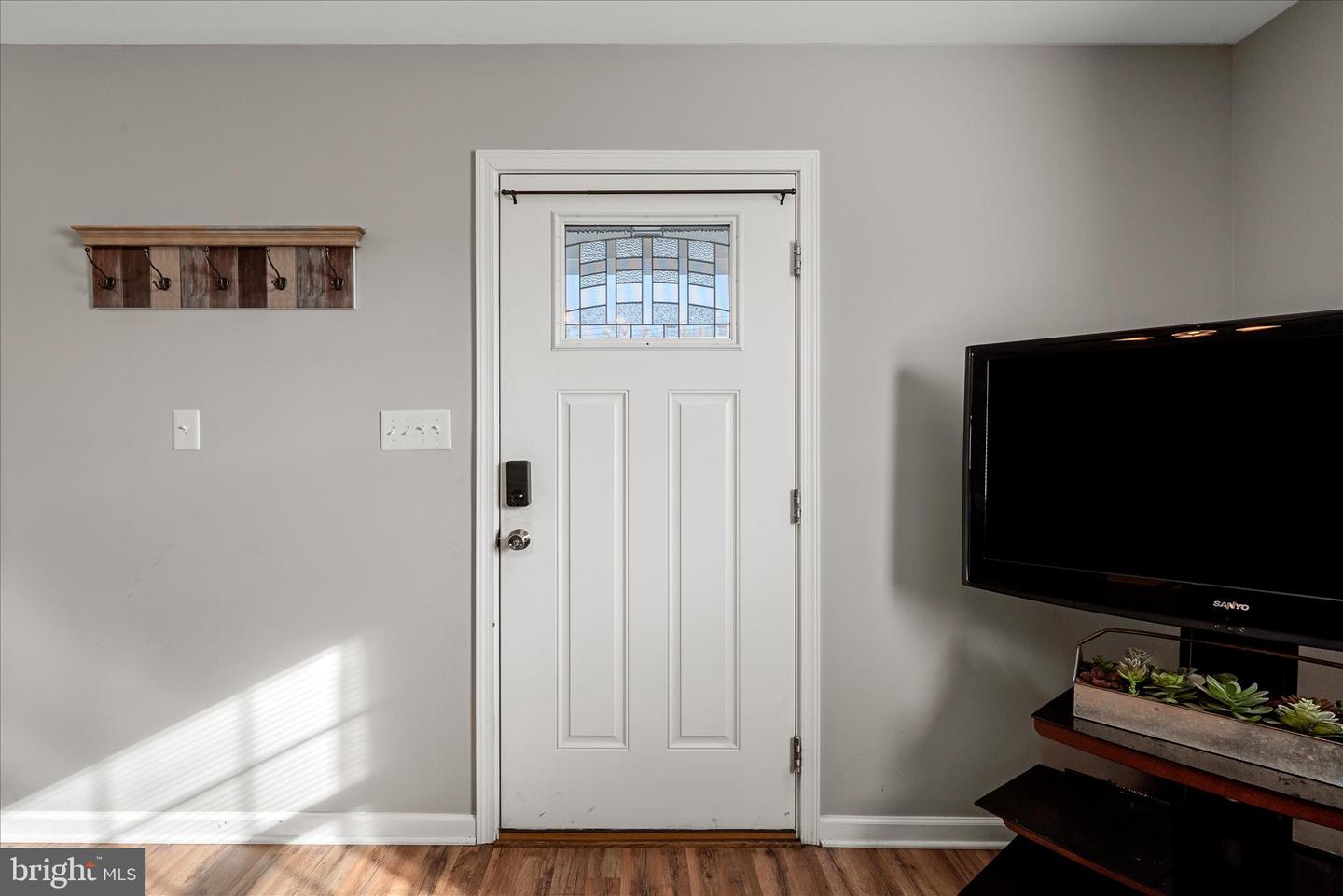 412 BELAIR AVE, FRONT ROYAL, Virginia 22630, 4 Bedrooms Bedrooms, 10 Rooms Rooms,2 BathroomsBathrooms,Residential,For sale,412 BELAIR AVE,VAWR2013052 MLS # VAWR2013052