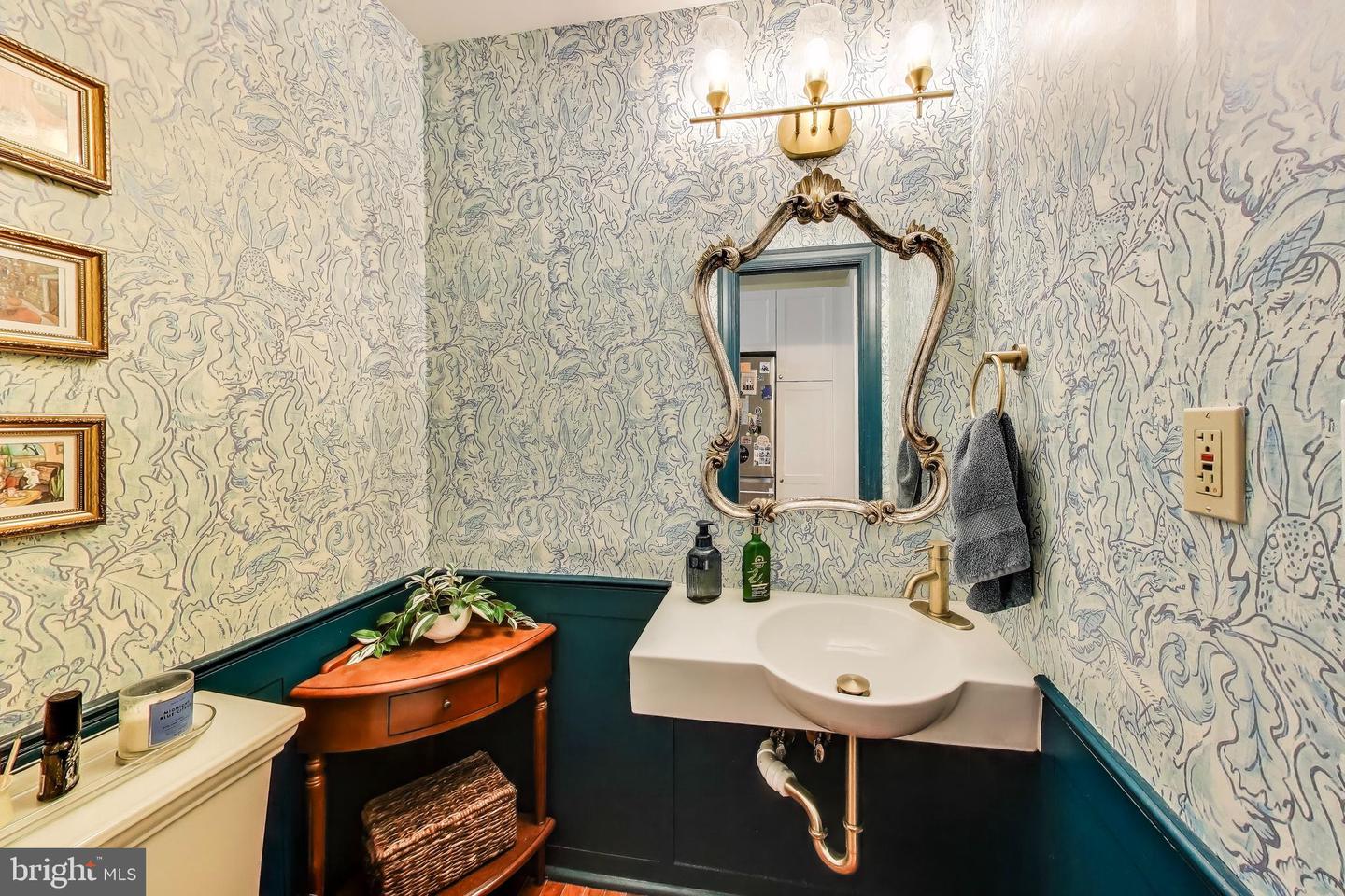 1236 D ST SE, WASHINGTON, District Of Columbia 20003, 2 Bedrooms Bedrooms, ,1 BathroomBathrooms,Residential,For sale,1236 D ST SE,DCDC2240032 MLS # DCDC2240032