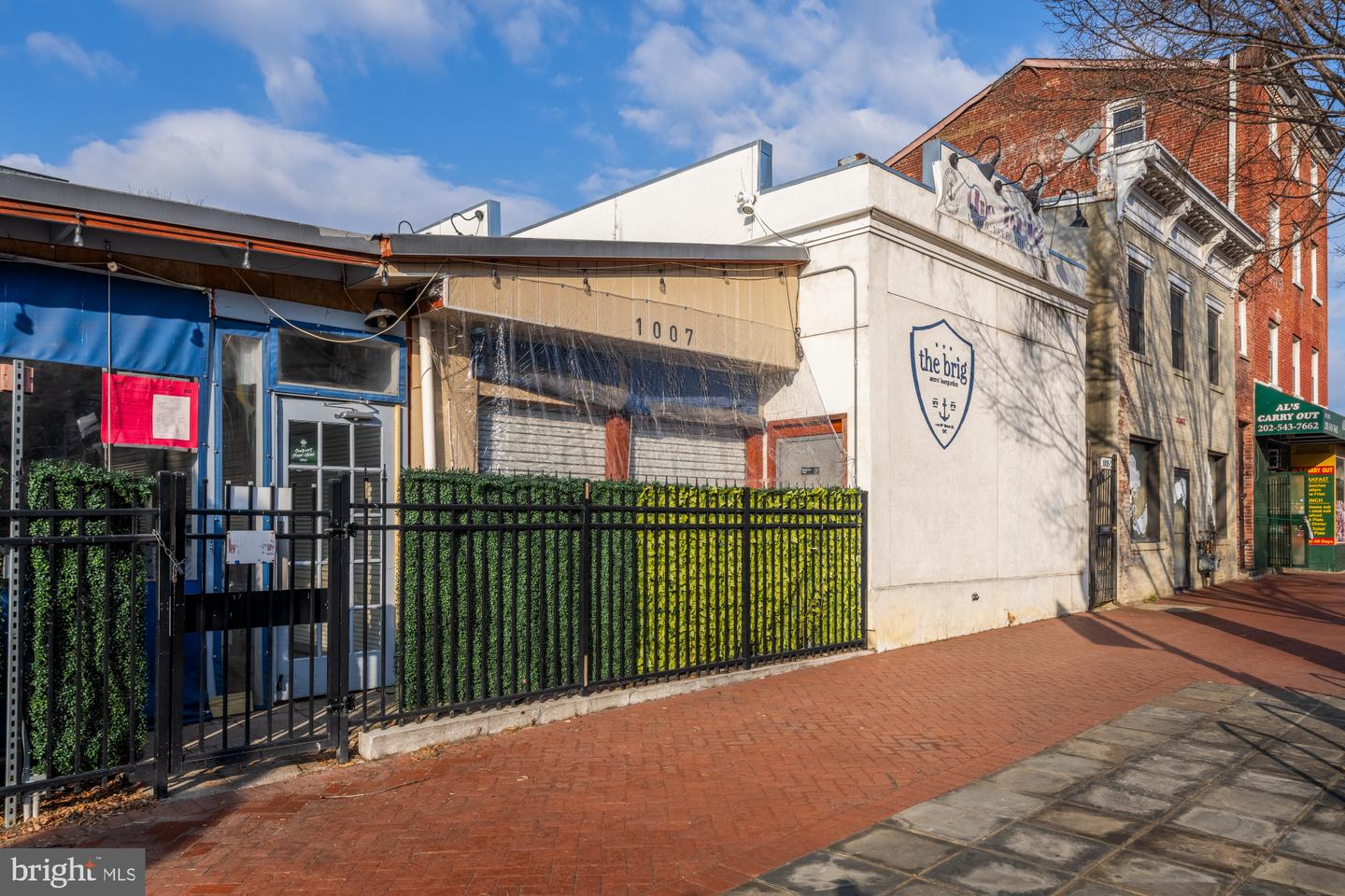 706 L ST SE, WASHINGTON, District Of Columbia 20003, 2 Bedrooms Bedrooms, ,1 BathroomBathrooms,Residential,For sale,706 L ST SE,DCDC2240034 MLS # DCDC2240034