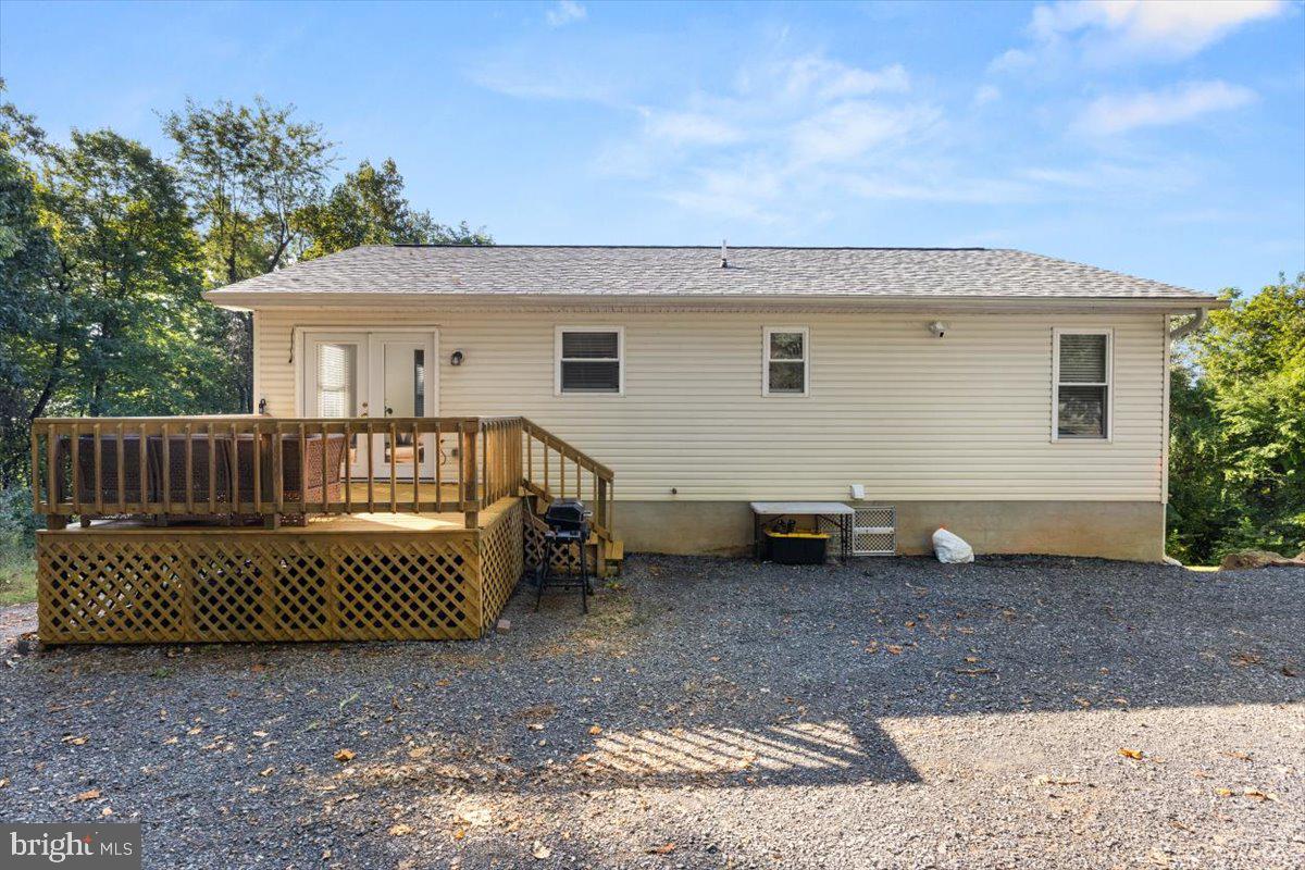 247 ARROWOOD RD, LINDEN, Virginia 22642, 3 Bedrooms Bedrooms, ,2 BathroomsBathrooms,Residential,For sale,247 ARROWOOD RD,VAWR2013054 MLS # VAWR2013054