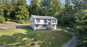 247 ARROWOOD RD, LINDEN, Virginia 22642, 3 Bedrooms Bedrooms, ,2 BathroomsBathrooms,Residential,For sale,247 ARROWOOD RD,VAWR2013054 MLS # VAWR2013054