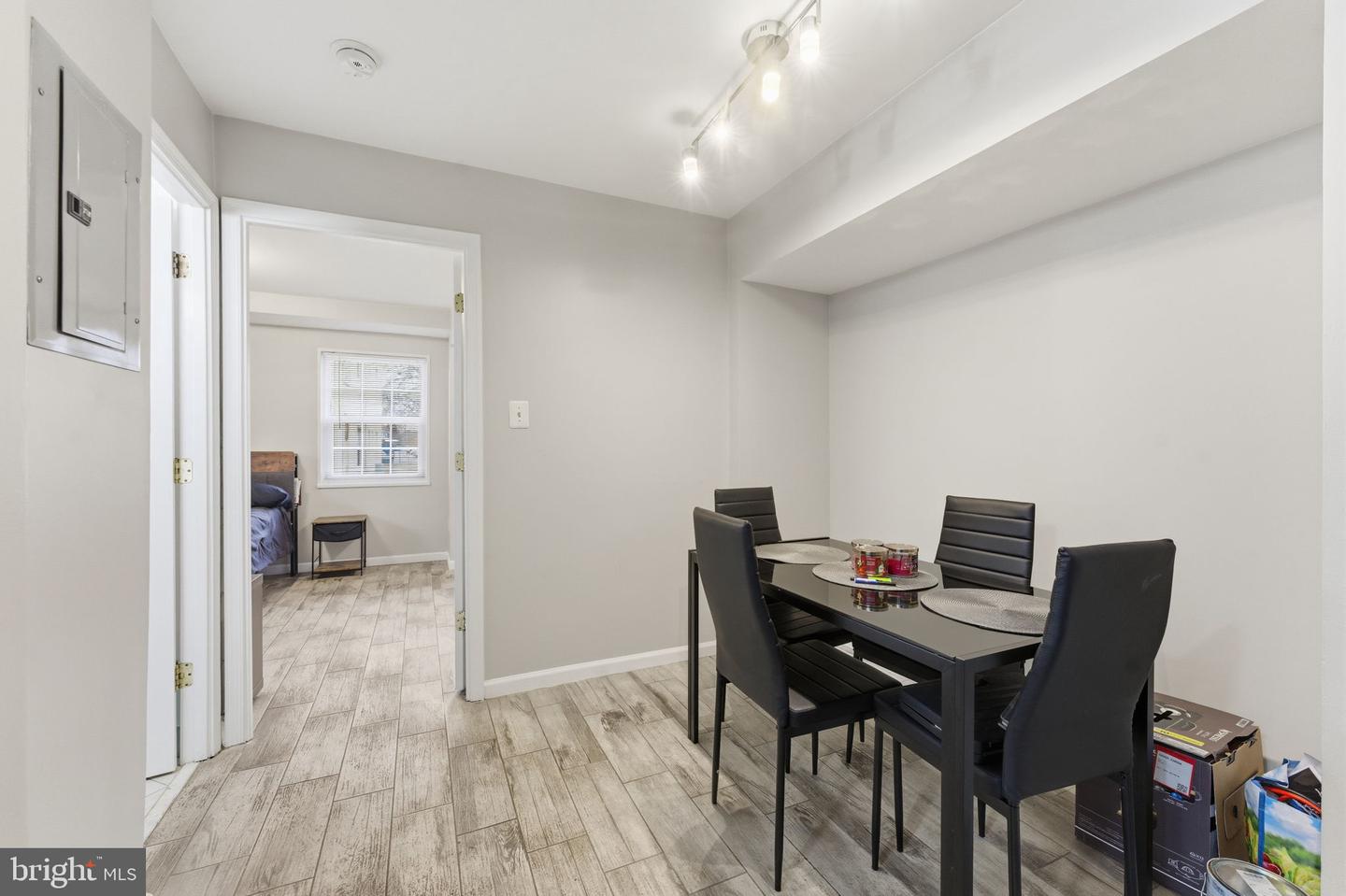 2239 FARRINGTON AVE #05-101, ALEXANDRIA, Virginia 22303, 1 Bedroom Bedrooms, ,1 BathroomBathrooms,Residential,For sale,2239 FARRINGTON AVE #05-101,VAFX2284446 MLS # VAFX2284446