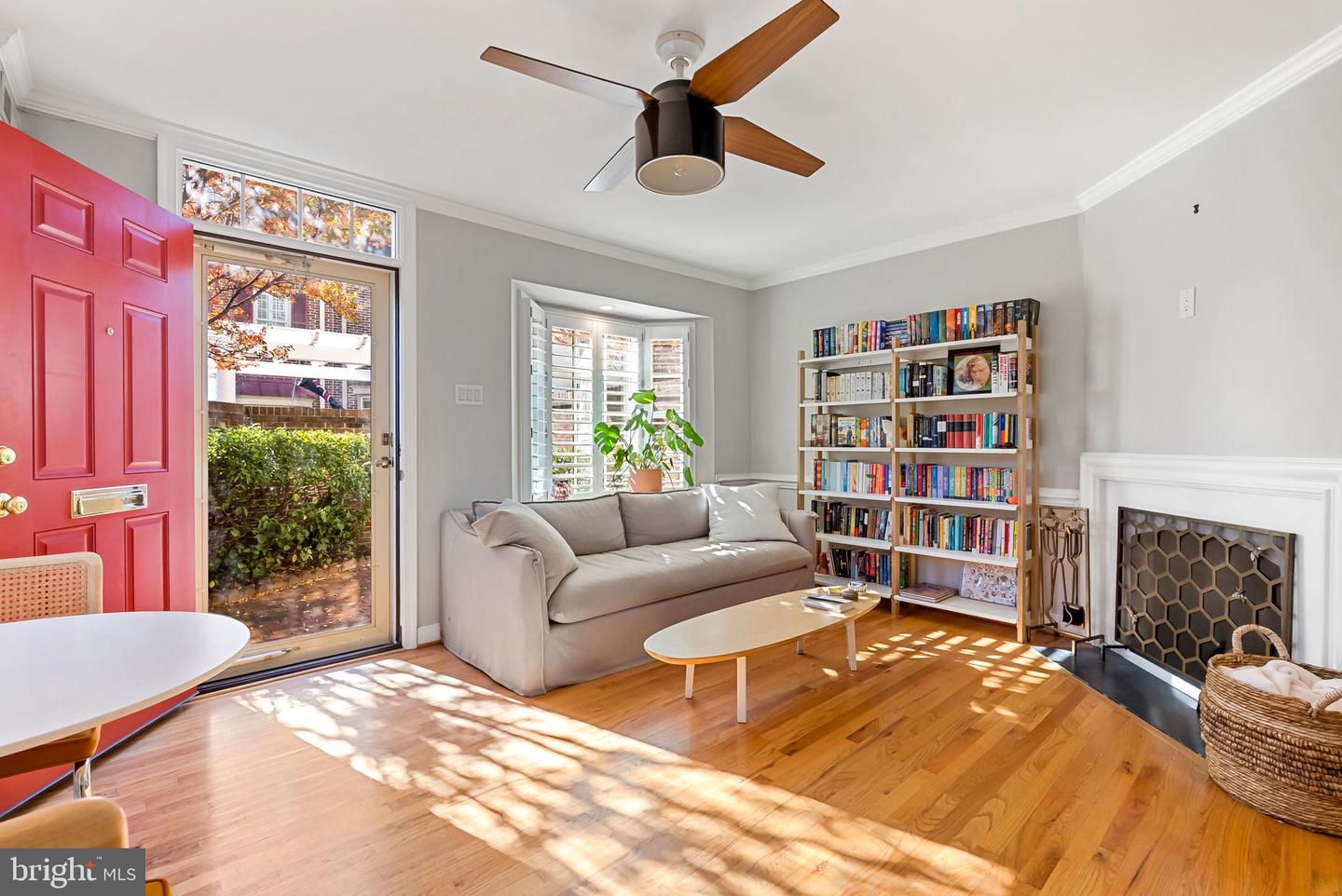 564 N SAINT ASAPH ST N, ALEXANDRIA, Virginia 22314, 2 Bedrooms Bedrooms, ,1 BathroomBathrooms,Residential,For sale,564 N SAINT ASAPH ST N,VAAX2052924 MLS # VAAX2052924