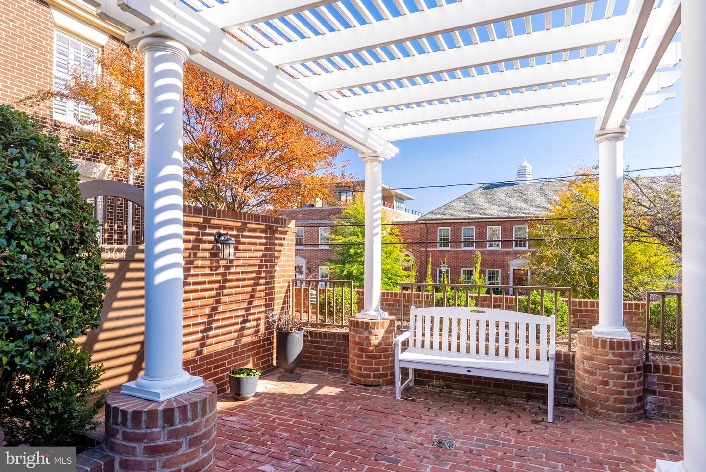 564 N SAINT ASAPH ST N, ALEXANDRIA, Virginia 22314, 2 Bedrooms Bedrooms, ,1 BathroomBathrooms,Residential,For sale,564 N SAINT ASAPH ST N,VAAX2052924 MLS # VAAX2052924