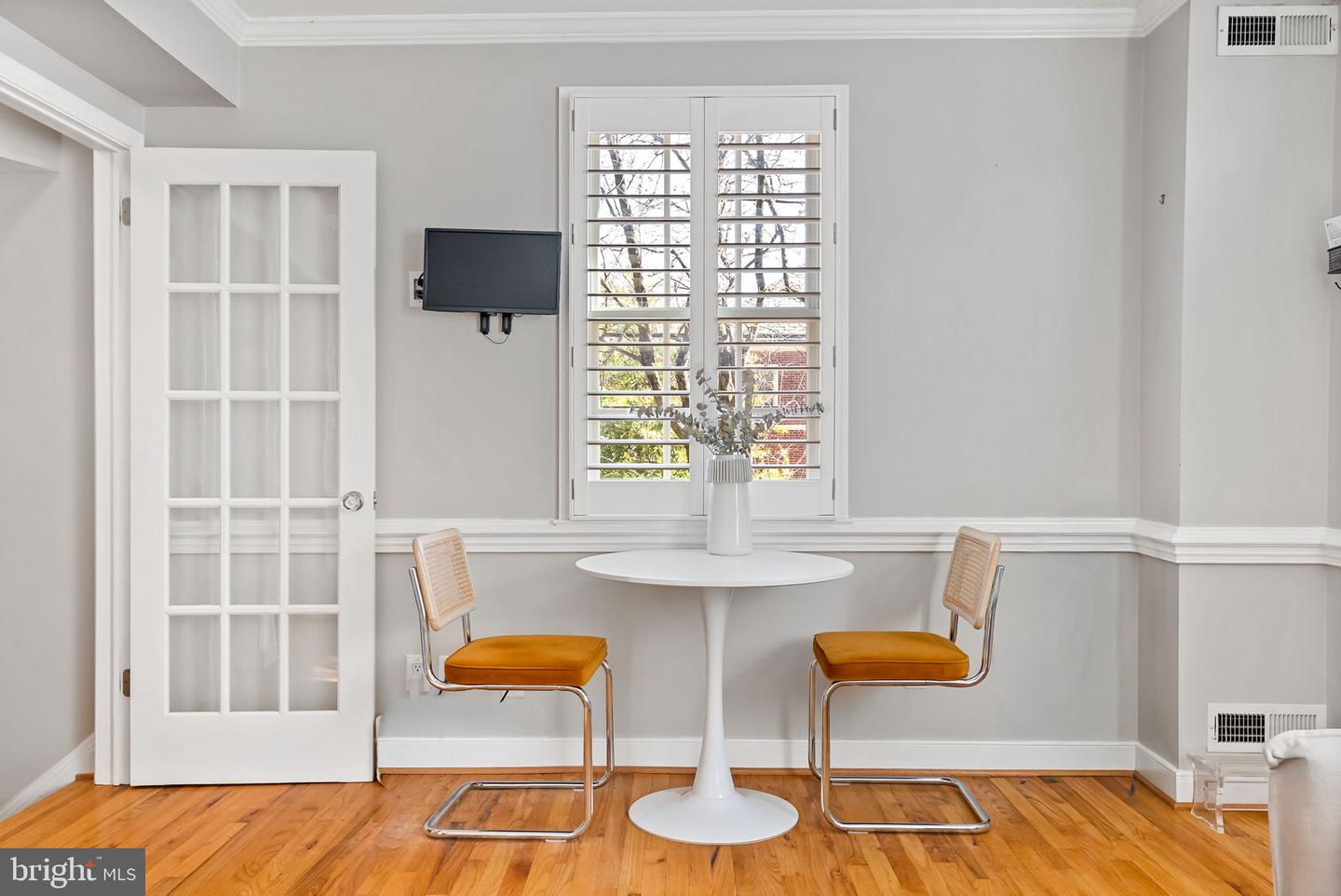 564 N SAINT ASAPH ST N, ALEXANDRIA, Virginia 22314, 2 Bedrooms Bedrooms, ,1 BathroomBathrooms,Residential,For sale,564 N SAINT ASAPH ST N,VAAX2052924 MLS # VAAX2052924