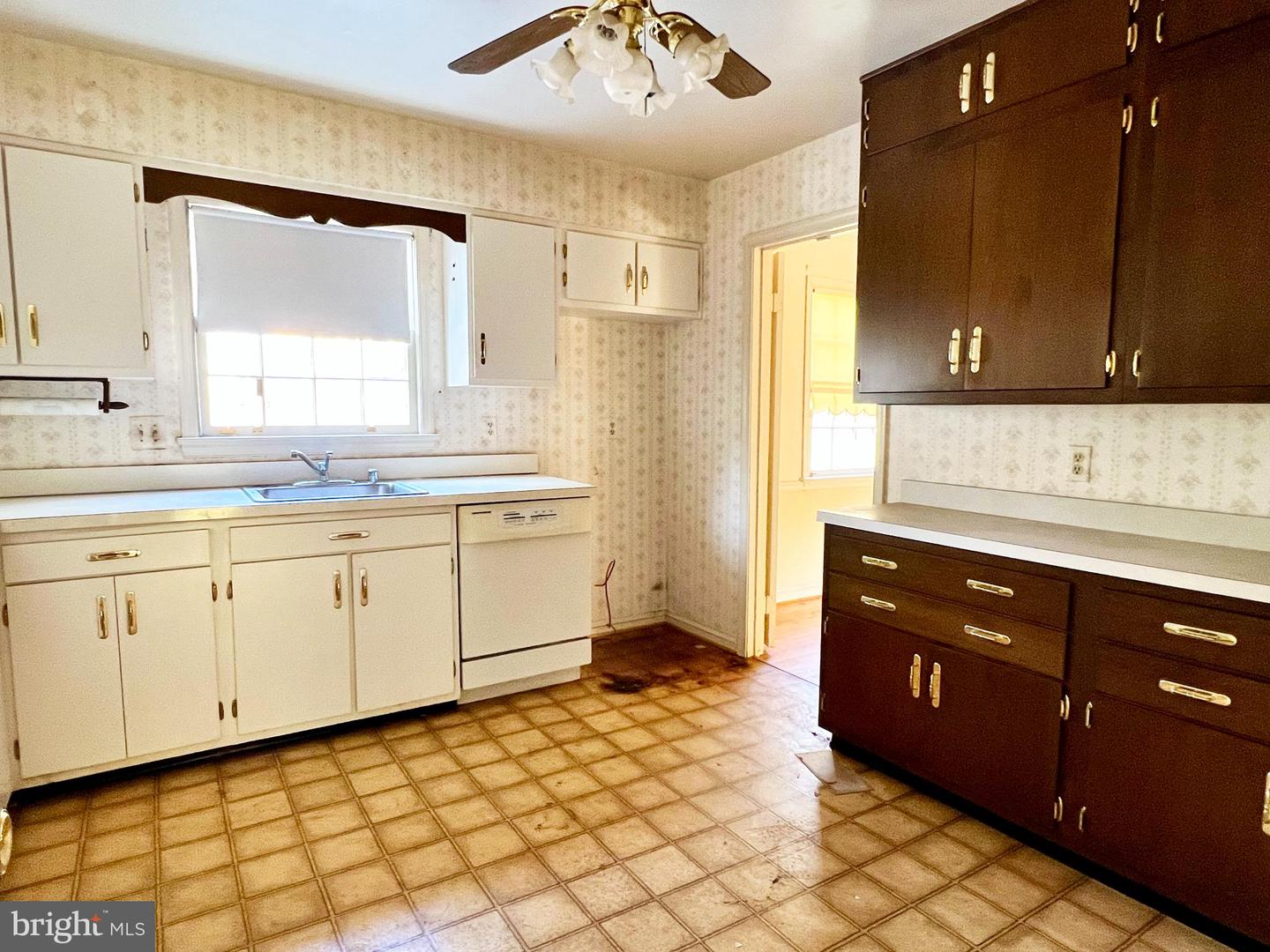 6234 OLD TELEGRAPH RD, ALEXANDRIA, Virginia 22310, 4 Bedrooms Bedrooms, ,3 BathroomsBathrooms,Residential,For sale,6234 OLD TELEGRAPH RD,VAFX2284532 MLS # VAFX2284532