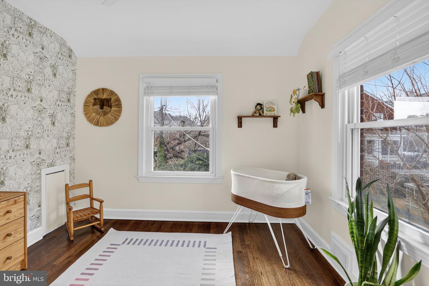 2604 S TROY ST S, ARLINGTON, Virginia 22206, 3 Bedrooms Bedrooms, ,2 BathroomsBathrooms,Residential,For sale,2604 S TROY ST S,VAAR2067434 MLS # VAAR2067434