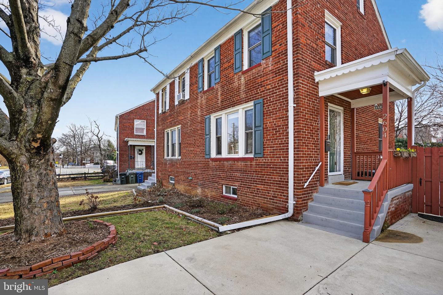 2604 S TROY ST S, ARLINGTON, Virginia 22206, 3 Bedrooms Bedrooms, ,2 BathroomsBathrooms,Residential,For sale,2604 S TROY ST S,VAAR2067434 MLS # VAAR2067434