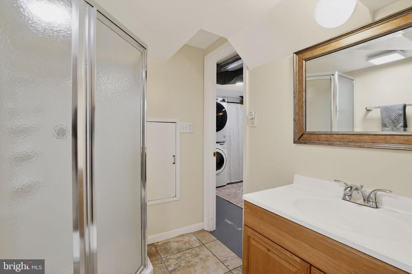 2604 S TROY ST S, ARLINGTON, Virginia 22206, 3 Bedrooms Bedrooms, ,2 BathroomsBathrooms,Residential,For sale,2604 S TROY ST S,VAAR2067434 MLS # VAAR2067434