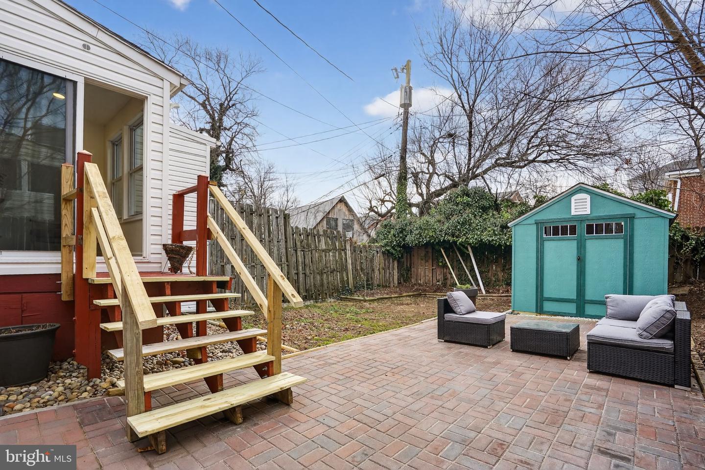 2604 S TROY ST S, ARLINGTON, Virginia 22206, 3 Bedrooms Bedrooms, ,2 BathroomsBathrooms,Residential,For sale,2604 S TROY ST S,VAAR2067434 MLS # VAAR2067434