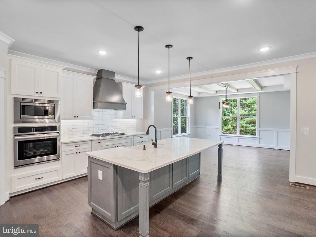 11314 HIDDEN COVE, SPOTSYLVANIA, Virginia 22551, 6 Bedrooms Bedrooms, ,5 BathroomsBathrooms,Residential,For sale,11314 HIDDEN COVE,VASP2038470 MLS # VASP2038470