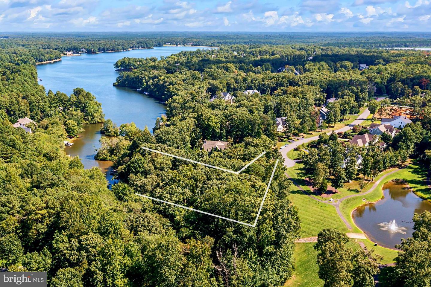 11314 HIDDEN COVE, SPOTSYLVANIA, Virginia 22551, 6 Bedrooms Bedrooms, ,5 BathroomsBathrooms,Residential,For sale,11314 HIDDEN COVE,VASP2038470 MLS # VASP2038470