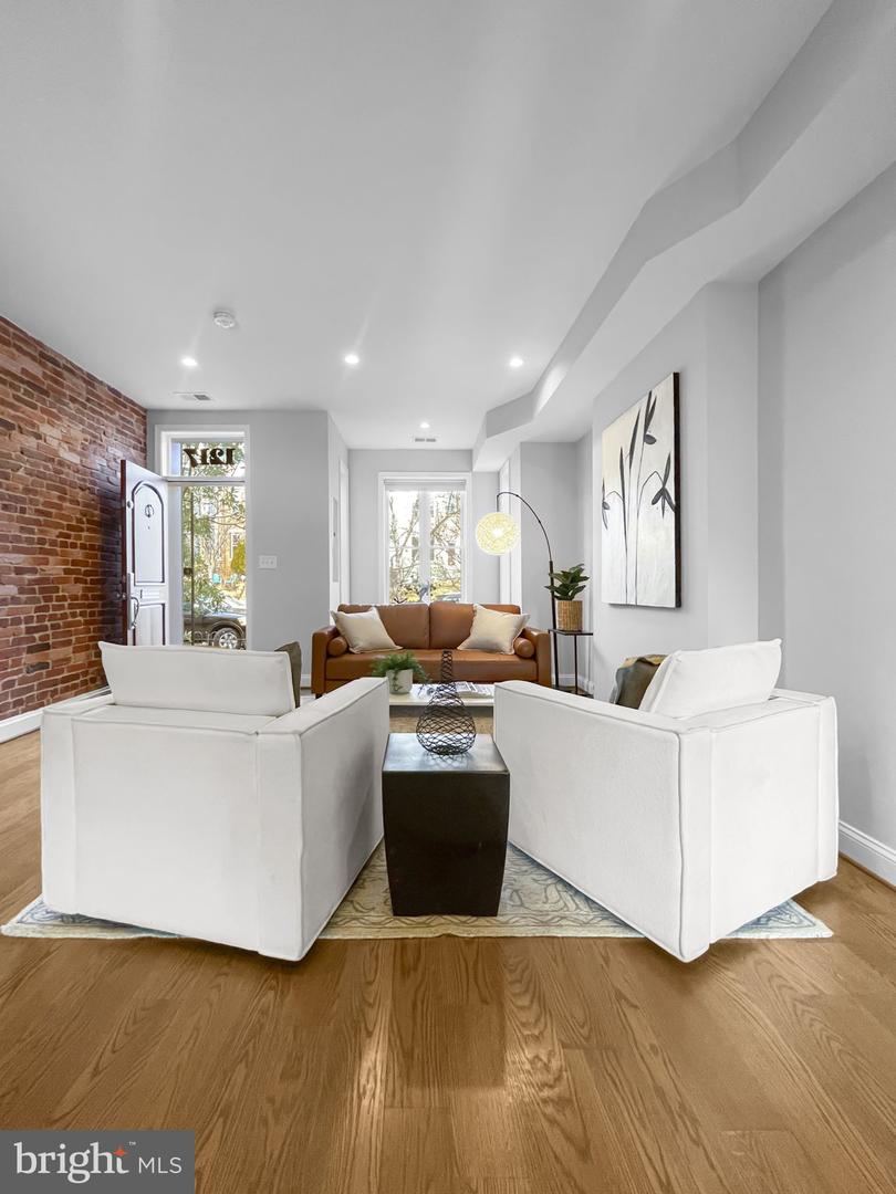1217 I ST NE, WASHINGTON, District Of Columbia 20002, 3 Bedrooms Bedrooms, ,2 BathroomsBathrooms,Residential,For sale,1217 I ST NE,DCDC2240528 MLS # DCDC2240528