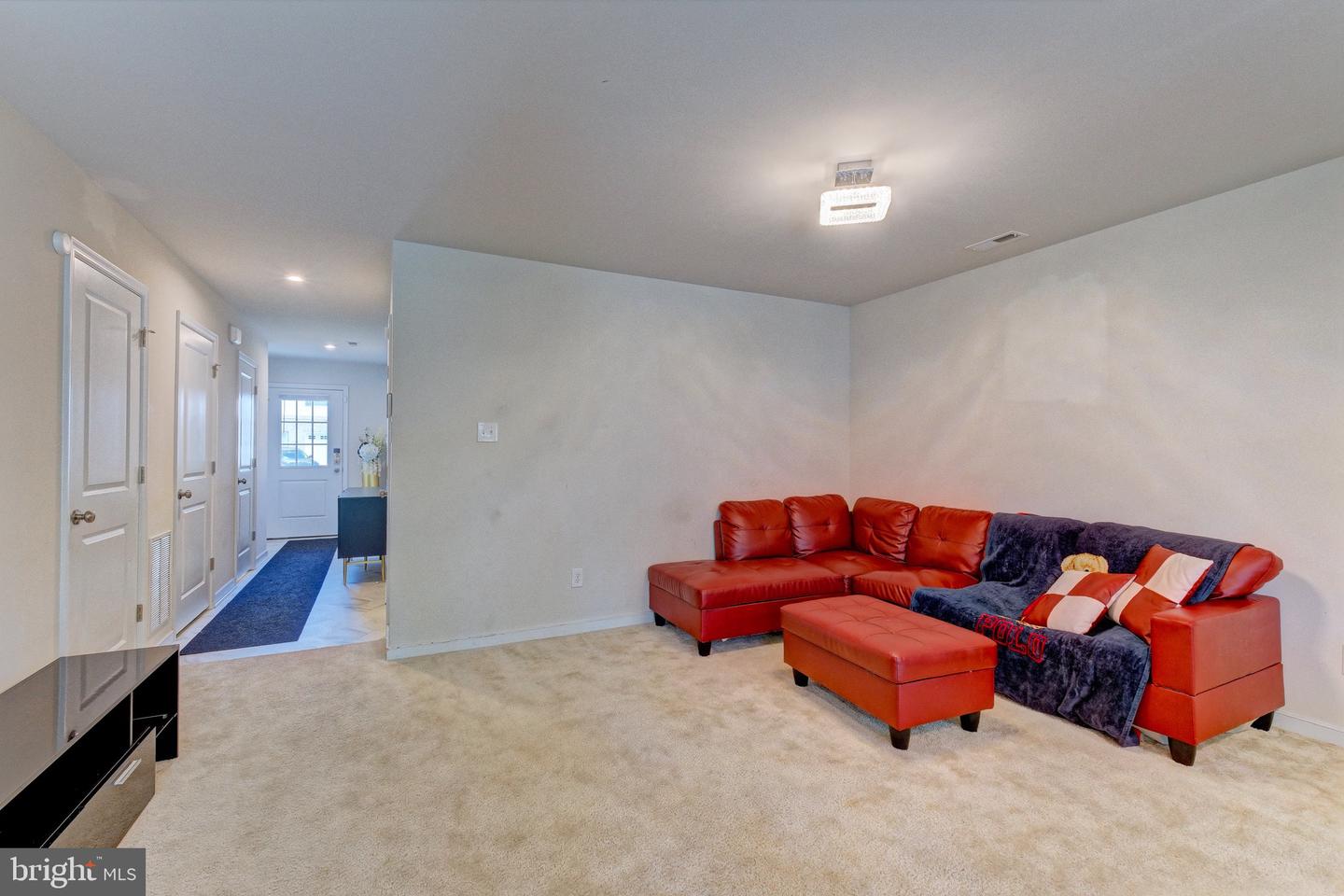 3375 WINSFORD WAY, RICHMOND, Virginia 23231, 3 Bedrooms Bedrooms, 9 Rooms Rooms,2 BathroomsBathrooms,Residential,For sale,3375 WINSFORD WAY,VAHN2001136 MLS # VAHN2001136