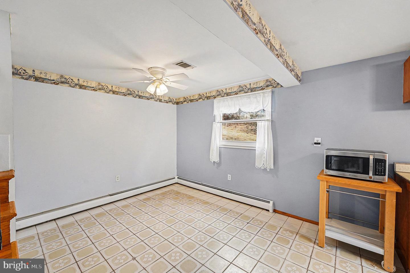 14347 BELLEVILLE AVE, WOODBRIDGE, Virginia 22193, 3 Bedrooms Bedrooms, ,1 BathroomBathrooms,Residential,For sale,14347 BELLEVILLE AVE,VAPW2110204 MLS # VAPW2110204