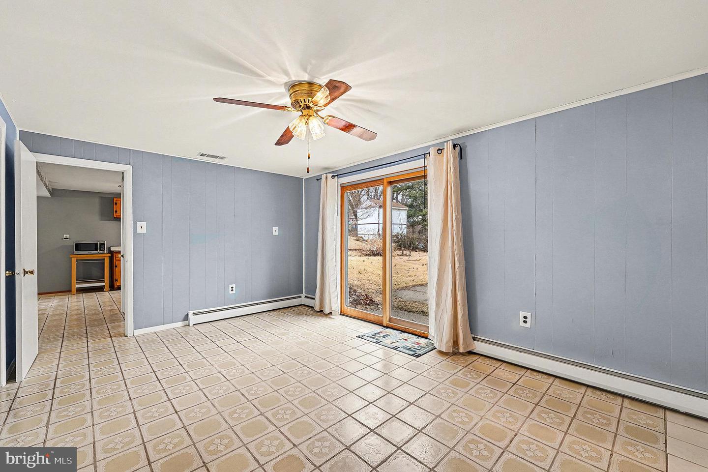 14347 BELLEVILLE AVE, WOODBRIDGE, Virginia 22193, 3 Bedrooms Bedrooms, ,1 BathroomBathrooms,Residential,For sale,14347 BELLEVILLE AVE,VAPW2110204 MLS # VAPW2110204