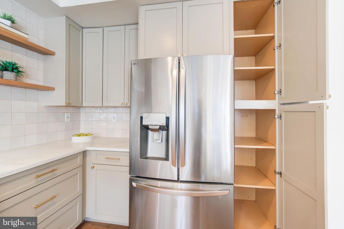 318 WEBSTER ST NW #PH, WASHINGTON, District Of Columbia 20011, 3 Bedrooms Bedrooms, ,2 BathroomsBathrooms,Residential,For sale,318 WEBSTER ST NW #PH,DCDC2240568 MLS # DCDC2240568