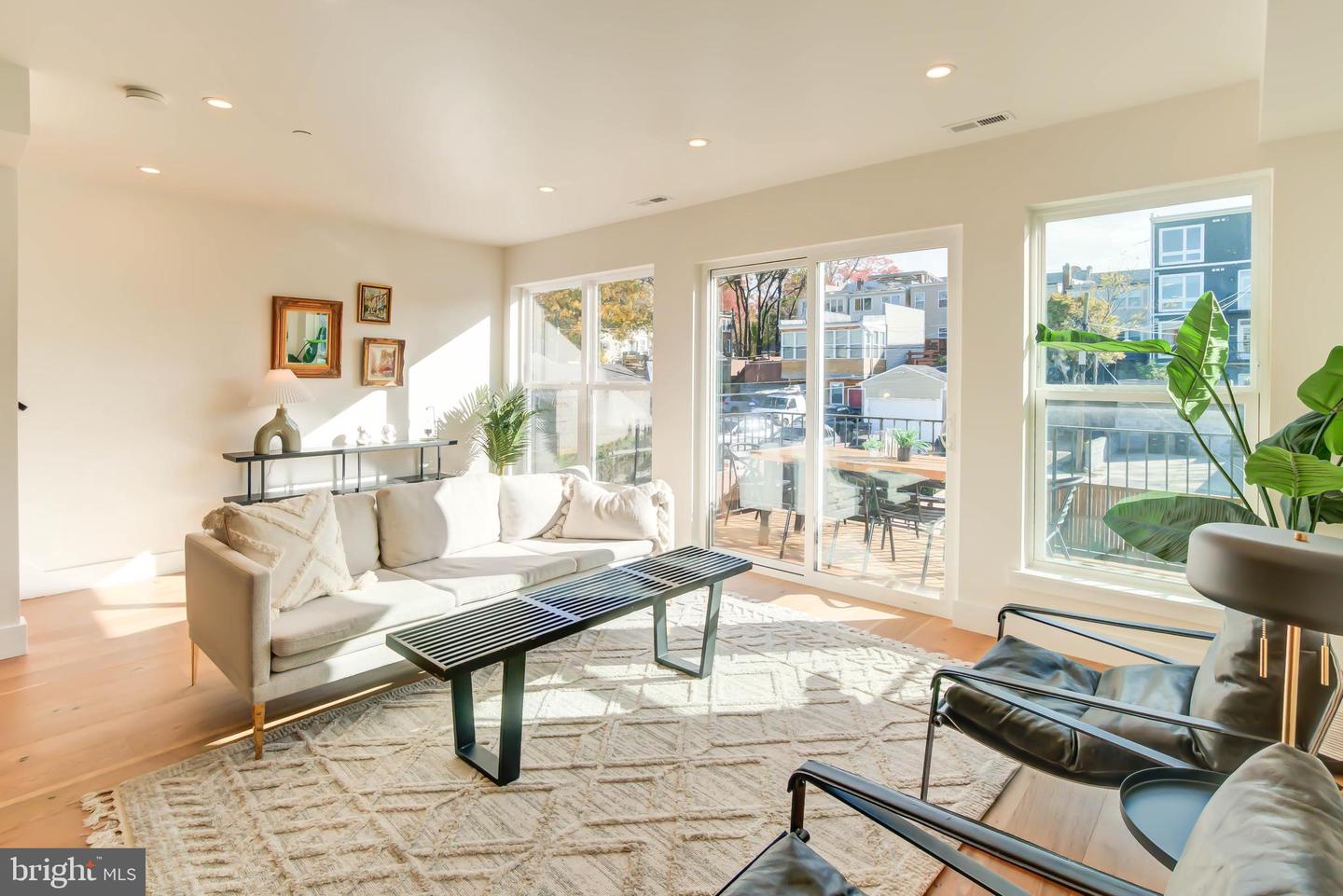 318 WEBSTER ST NW #PH, WASHINGTON, District Of Columbia 20011, 3 Bedrooms Bedrooms, ,2 BathroomsBathrooms,Residential,For sale,318 WEBSTER ST NW #PH,DCDC2240568 MLS # DCDC2240568