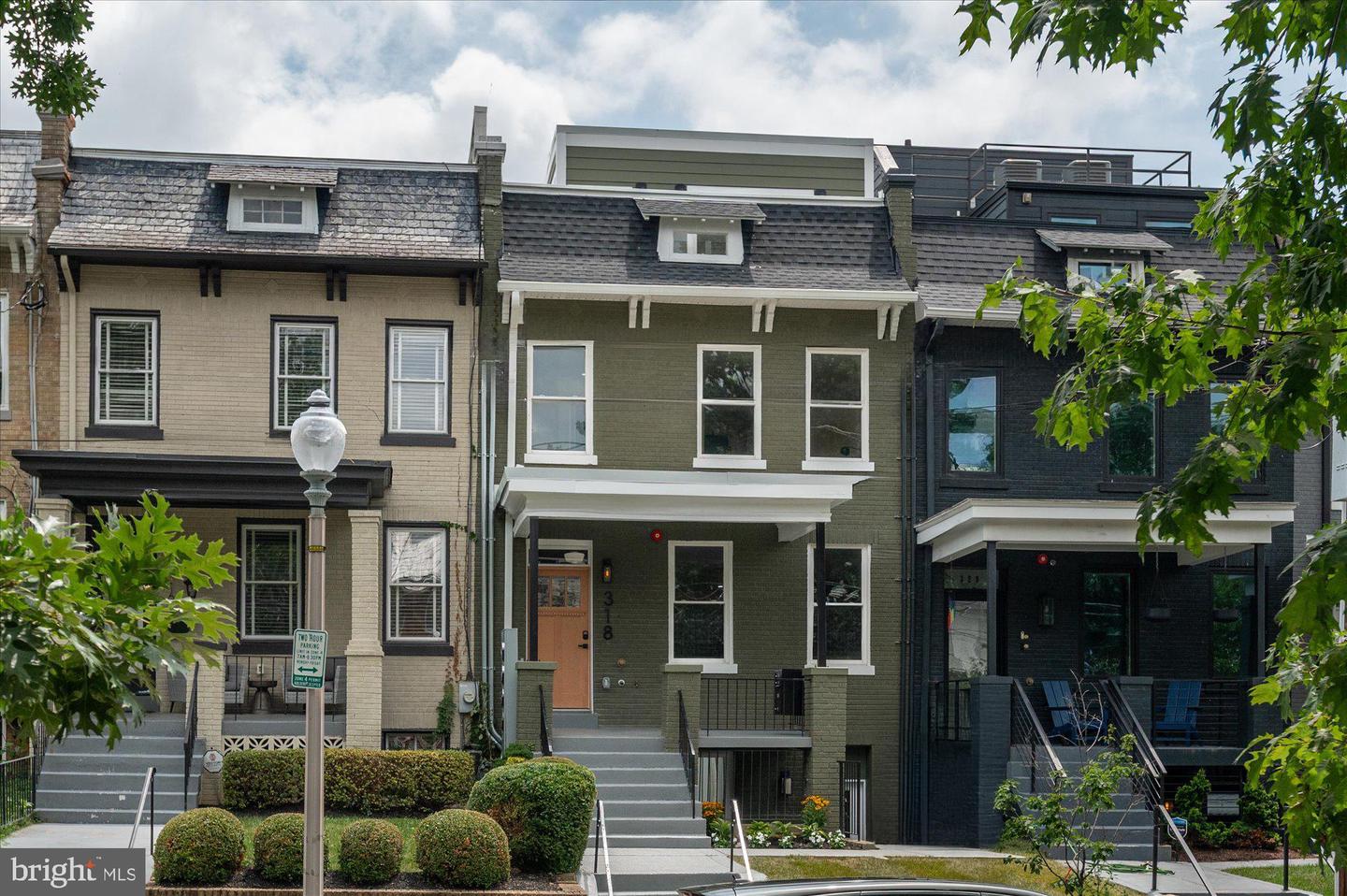 318 WEBSTER ST NW #PH, WASHINGTON, District Of Columbia 20011, 3 Bedrooms Bedrooms, ,2 BathroomsBathrooms,Residential,For sale,318 WEBSTER ST NW #PH,DCDC2240568 MLS # DCDC2240568