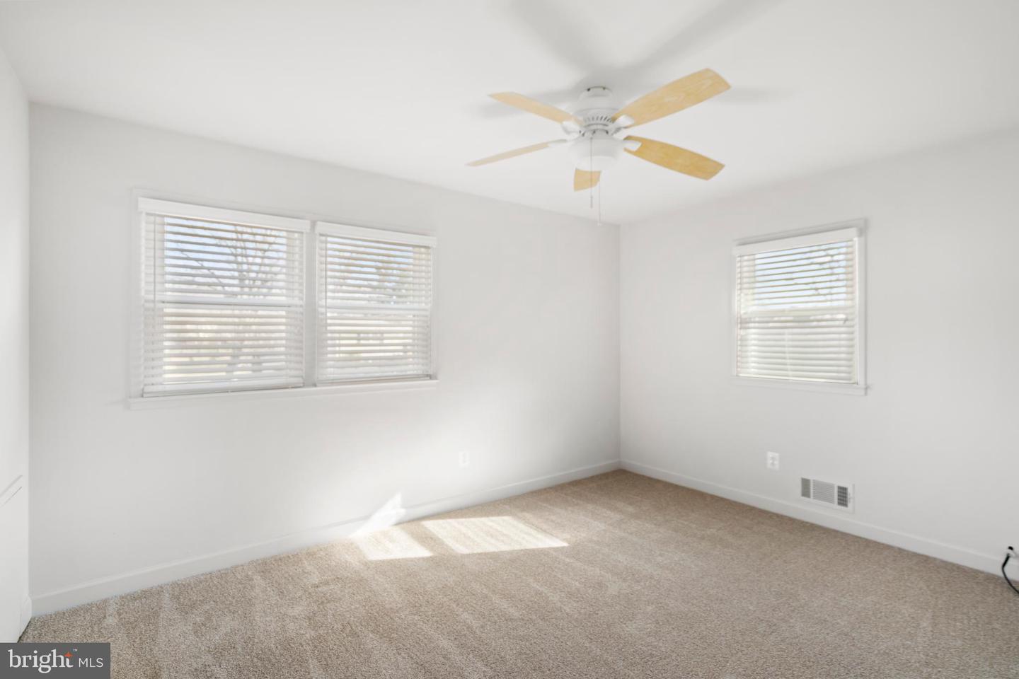 1726 BALDWIN DR, MCLEAN, Virginia 22101, 3 Bedrooms Bedrooms, 6 Rooms Rooms,3 BathroomsBathrooms,Residential,For sale,1726 BALDWIN DR,VAFX2284910 MLS # VAFX2284910