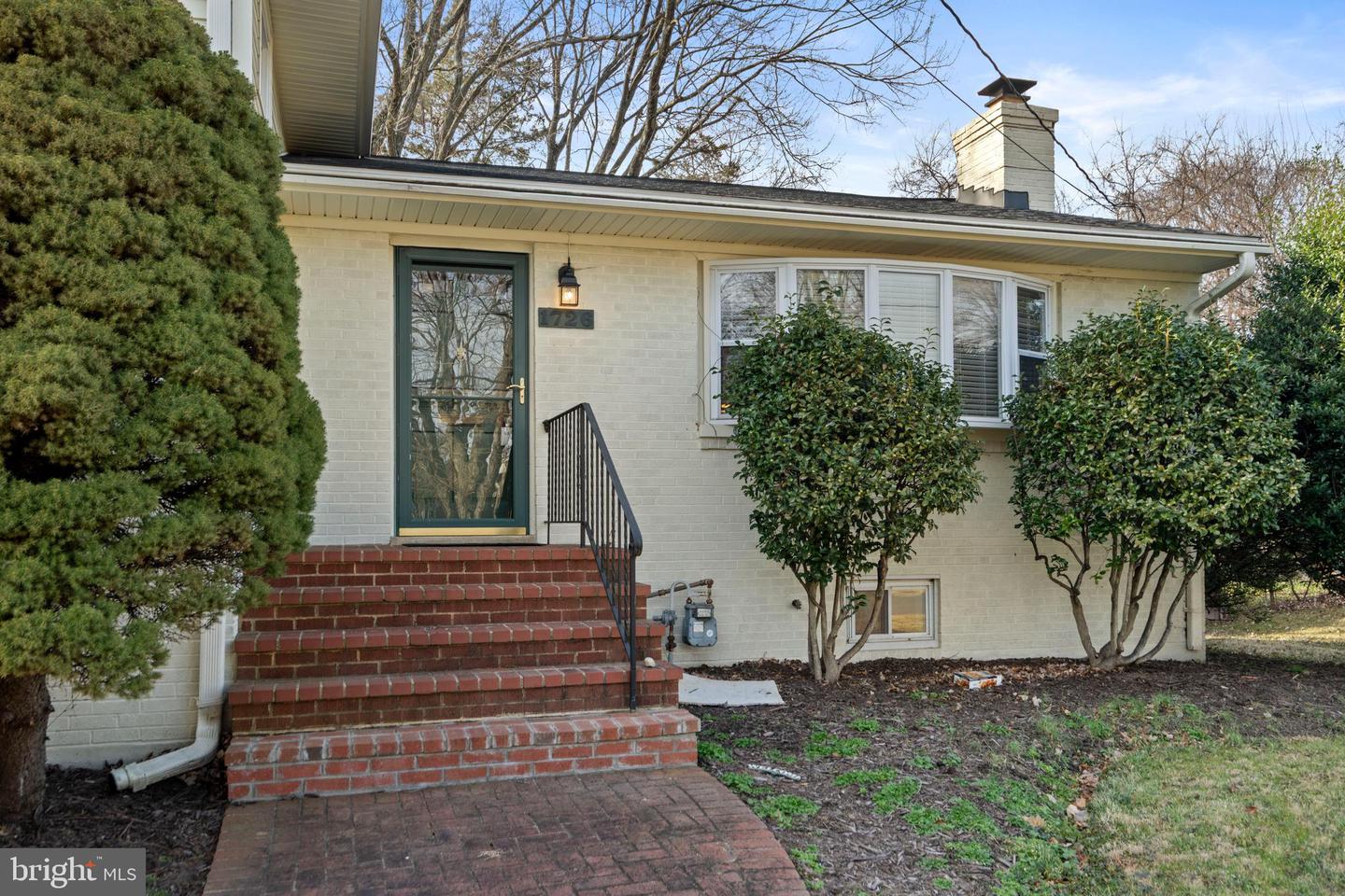 1726 BALDWIN DR, MCLEAN, Virginia 22101, 3 Bedrooms Bedrooms, 6 Rooms Rooms,3 BathroomsBathrooms,Residential,For sale,1726 BALDWIN DR,VAFX2284910 MLS # VAFX2284910