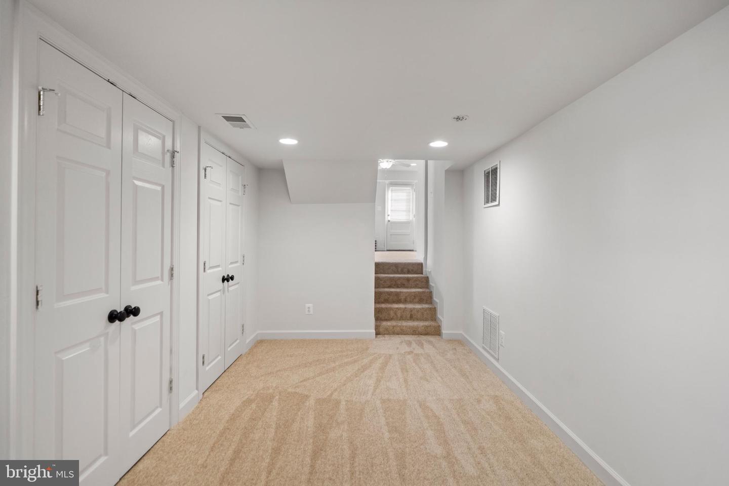 1726 BALDWIN DR, MCLEAN, Virginia 22101, 3 Bedrooms Bedrooms, 6 Rooms Rooms,3 BathroomsBathrooms,Residential,For sale,1726 BALDWIN DR,VAFX2284910 MLS # VAFX2284910