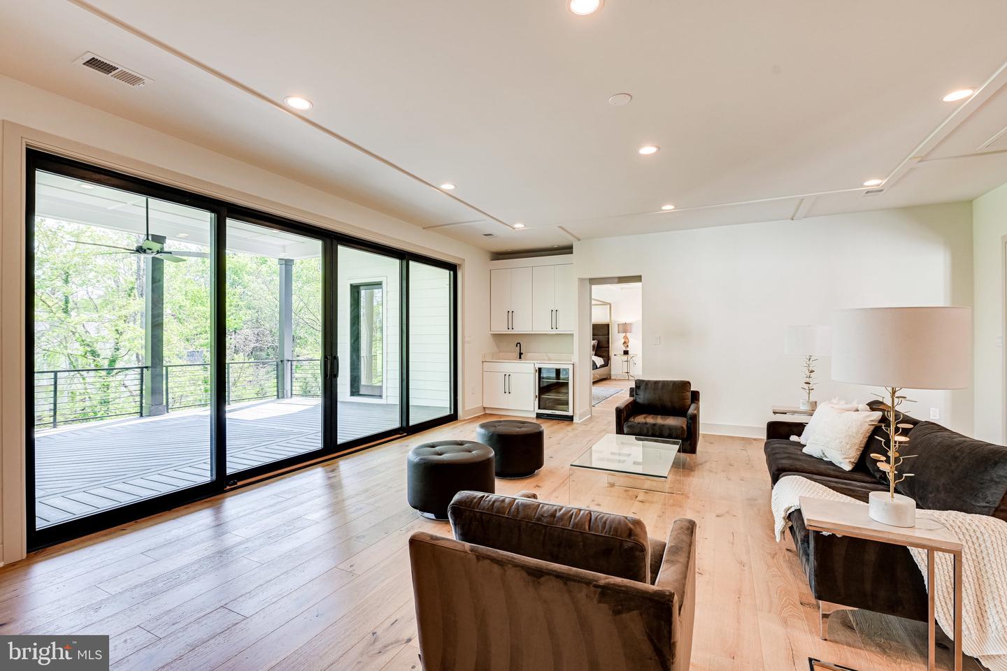 6634 BRAWNER ST, MCLEAN, Virginia 22101, 7 Bedrooms Bedrooms, ,6 BathroomsBathrooms,Residential,For sale,6634 BRAWNER ST,VAFX2284732 MLS # VAFX2284732