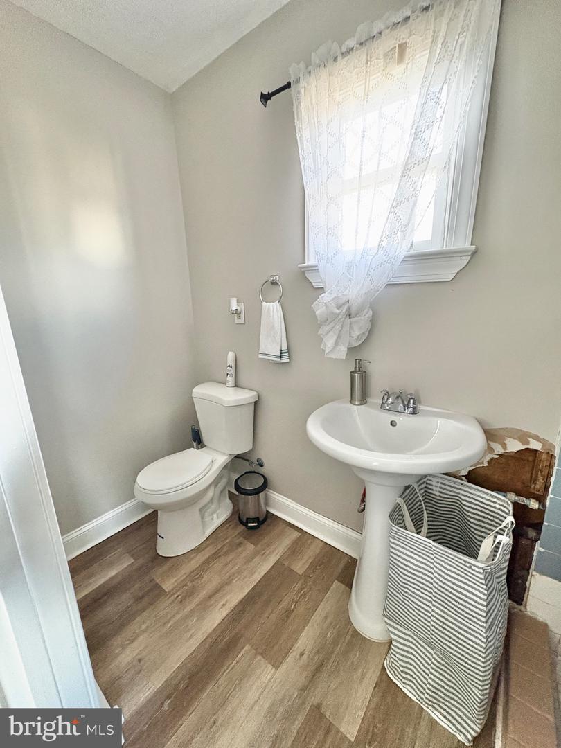 28427 OLD VALLEY PIKE, TOMS BROOK, Virginia 22660, 2 Bedrooms Bedrooms, ,2 BathroomsBathrooms,Residential,For sale,28427 OLD VALLEY PIKE,VASH2013318 MLS # VASH2013318