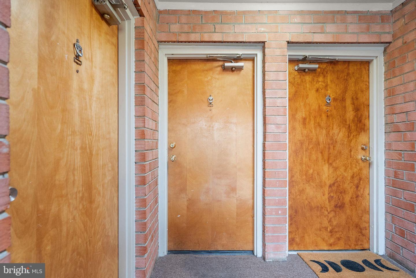 1525 S GEORGE MASON DR #21, ARLINGTON, Virginia 22204, 2 Bedrooms Bedrooms, ,1 BathroomBathrooms,Residential,For sale,1525 S GEORGE MASON DR #21,VAAR2067436 MLS # VAAR2067436