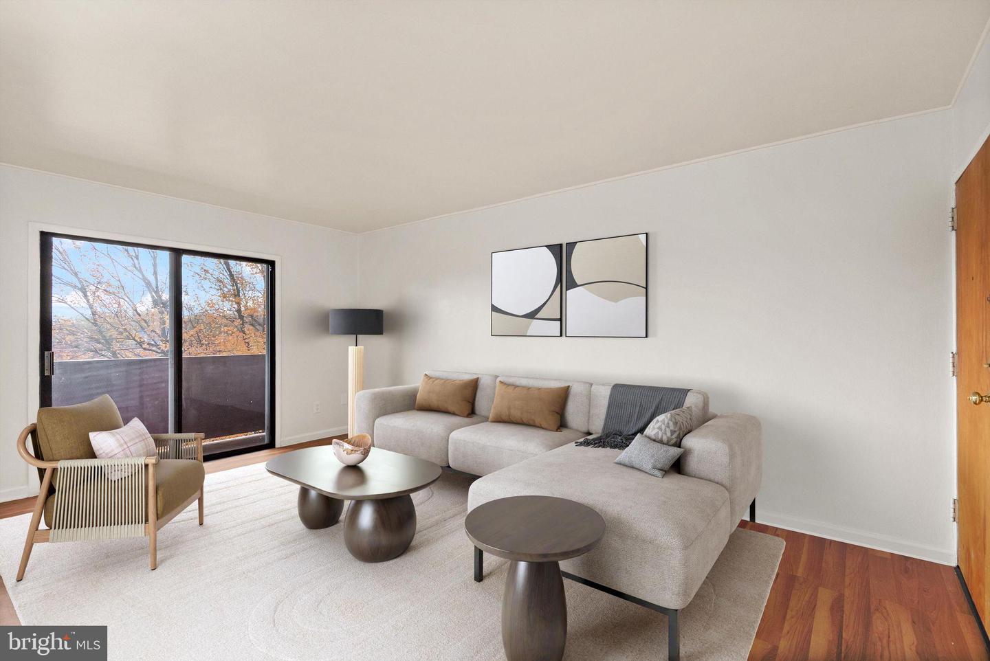 1525 S GEORGE MASON DR #21, ARLINGTON, Virginia 22204, 2 Bedrooms Bedrooms, ,1 BathroomBathrooms,Residential,For sale,1525 S GEORGE MASON DR #21,VAAR2067436 MLS # VAAR2067436