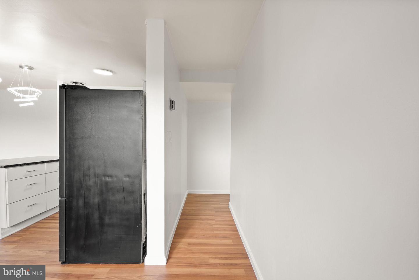 1525 S GEORGE MASON DR #21, ARLINGTON, Virginia 22204, 2 Bedrooms Bedrooms, ,1 BathroomBathrooms,Residential,For sale,1525 S GEORGE MASON DR #21,VAAR2067436 MLS # VAAR2067436