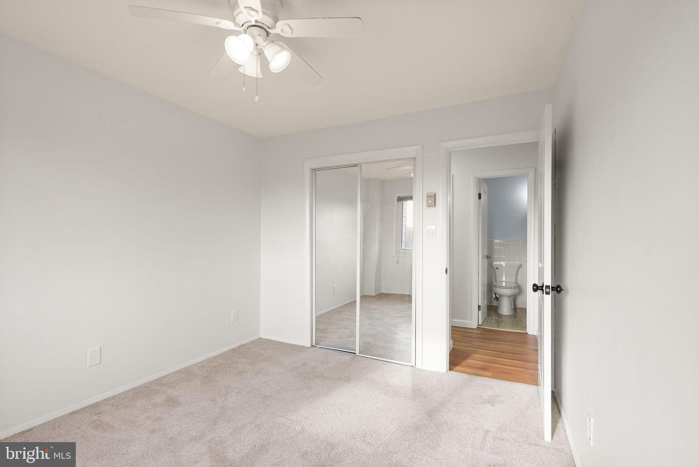 1525 S GEORGE MASON DR #21, ARLINGTON, Virginia 22204, 2 Bedrooms Bedrooms, ,1 BathroomBathrooms,Residential,For sale,1525 S GEORGE MASON DR #21,VAAR2067436 MLS # VAAR2067436