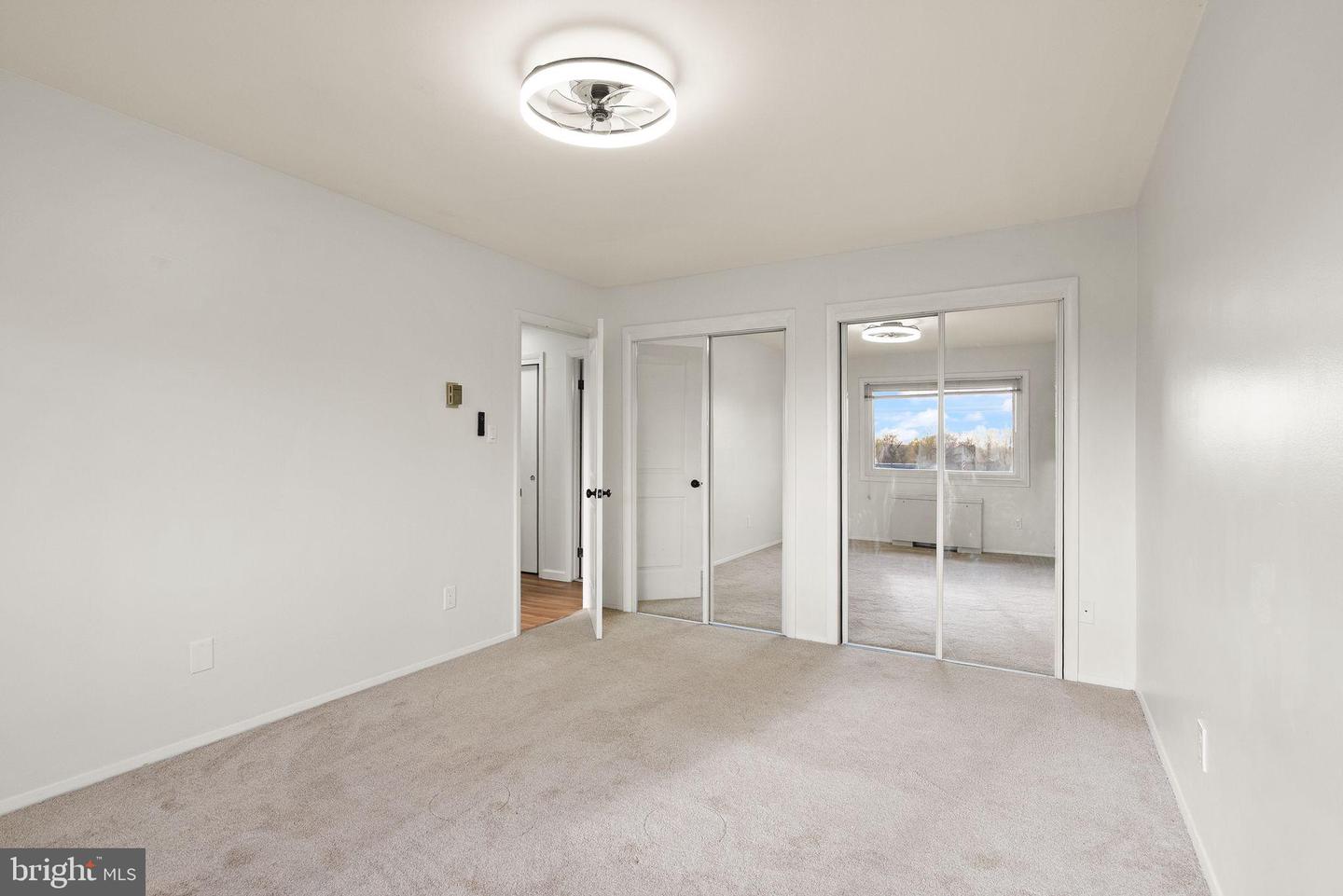 1525 S GEORGE MASON DR #21, ARLINGTON, Virginia 22204, 2 Bedrooms Bedrooms, ,1 BathroomBathrooms,Residential,For sale,1525 S GEORGE MASON DR #21,VAAR2067436 MLS # VAAR2067436