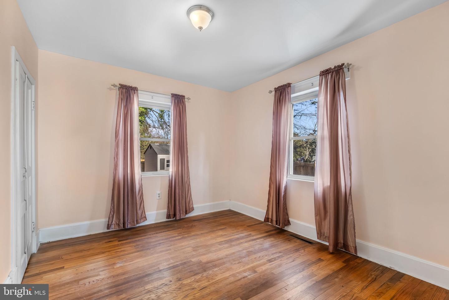 119 DAVIS CT, BOWLING GREEN, Virginia 22427, 2 Bedrooms Bedrooms, ,1 BathroomBathrooms,Residential,For sale,119 DAVIS CT,VACV2009368 MLS # VACV2009368 119 DAVIS CT, BOWLING GREEN, Virginia 22427, 2 Bedrooms Bedrooms, ,1 BathroomBathrooms,Residential,For sale,119 DAVIS CT,VACV2009368 MLS # VACV2009368