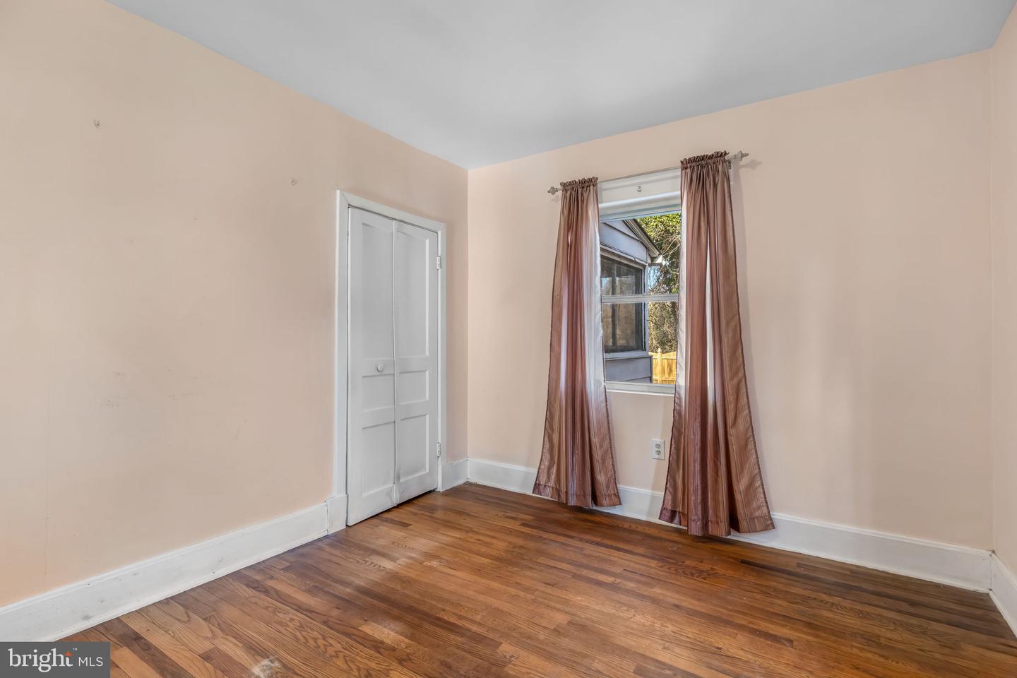 119 DAVIS CT, BOWLING GREEN, Virginia 22427, 2 Bedrooms Bedrooms, ,1 BathroomBathrooms,Residential,For sale,119 DAVIS CT,VACV2009368 MLS # VACV2009368 119 DAVIS CT, BOWLING GREEN, Virginia 22427, 2 Bedrooms Bedrooms, ,1 BathroomBathrooms,Residential,For sale,119 DAVIS CT,VACV2009368 MLS # VACV2009368