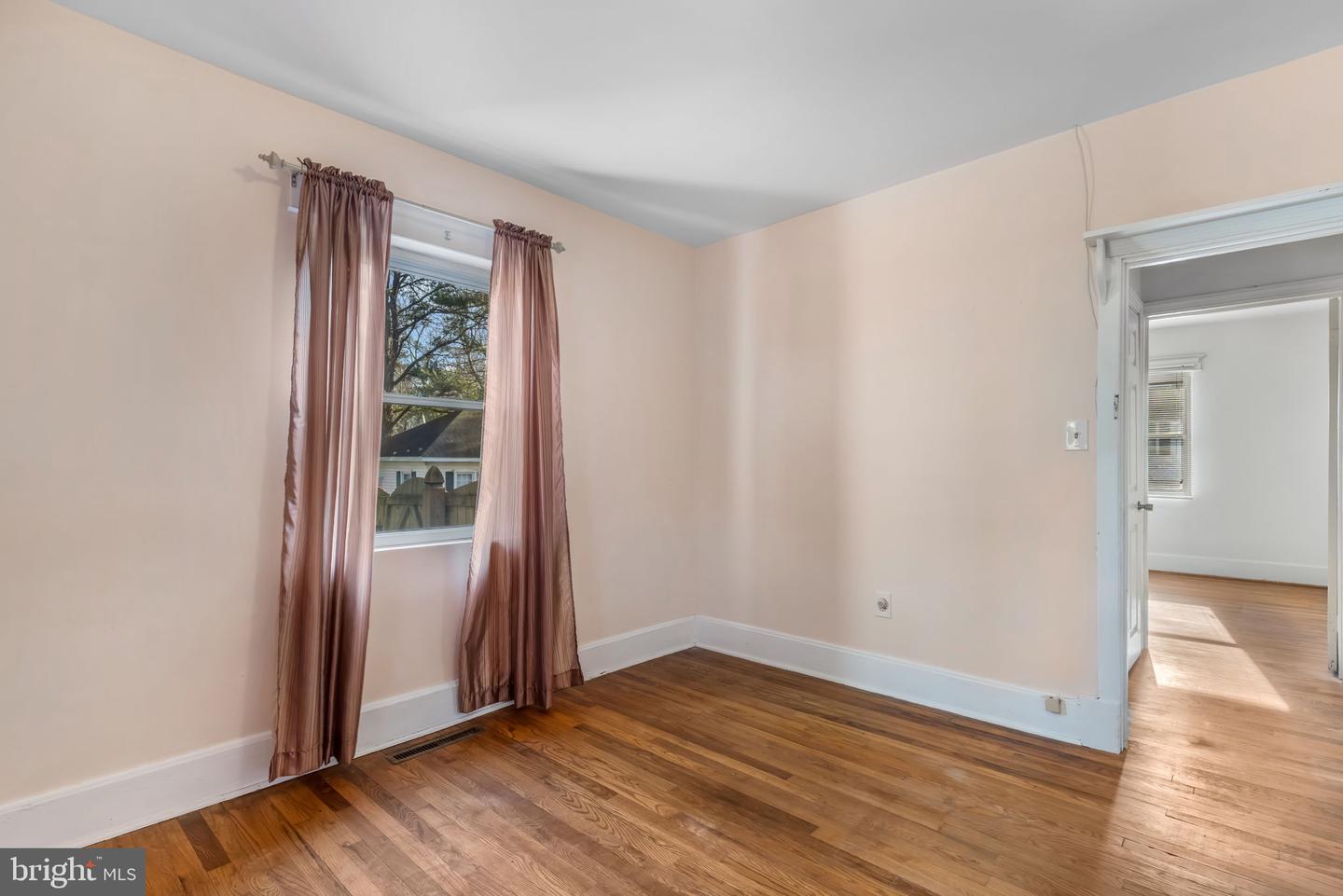 119 DAVIS CT, BOWLING GREEN, Virginia 22427, 2 Bedrooms Bedrooms, ,1 BathroomBathrooms,Residential,For sale,119 DAVIS CT,VACV2009368 MLS # VACV2009368 119 DAVIS CT, BOWLING GREEN, Virginia 22427, 2 Bedrooms Bedrooms, ,1 BathroomBathrooms,Residential,For sale,119 DAVIS CT,VACV2009368 MLS # VACV2009368