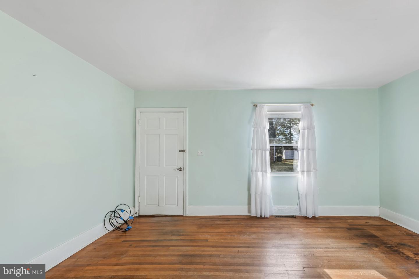 119 DAVIS CT, BOWLING GREEN, Virginia 22427, 2 Bedrooms Bedrooms, ,1 BathroomBathrooms,Residential,For sale,119 DAVIS CT,VACV2009368 MLS # VACV2009368 119 DAVIS CT, BOWLING GREEN, Virginia 22427, 2 Bedrooms Bedrooms, ,1 BathroomBathrooms,Residential,For sale,119 DAVIS CT,VACV2009368 MLS # VACV2009368